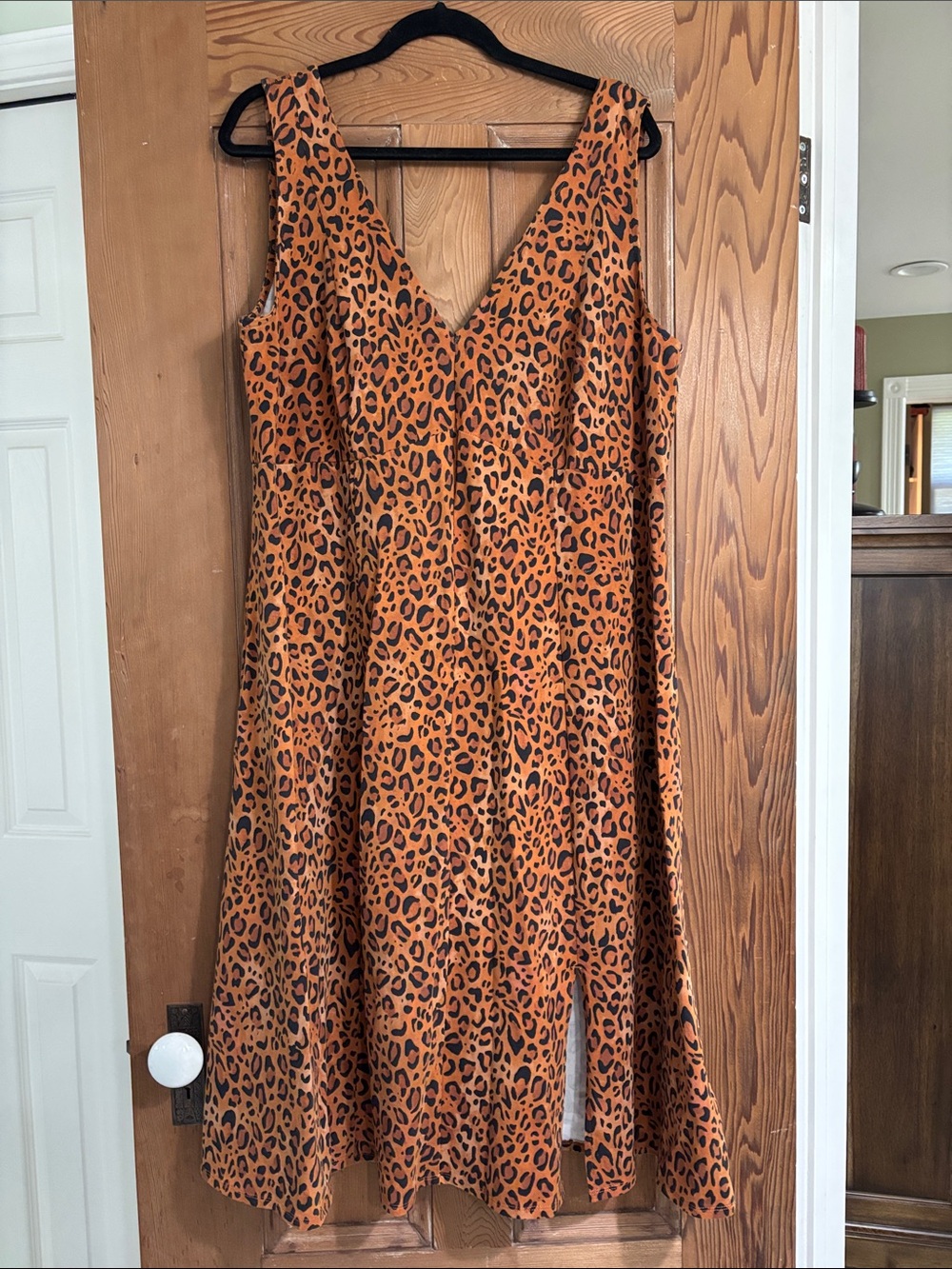 Ava & Viv Orange and Black Leopard-Print V-Neck Midi Dress Size 1X